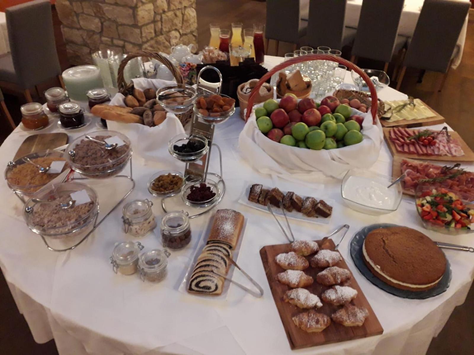 Ansitz Velseck-Residence Hotel 티레스 외부 사진